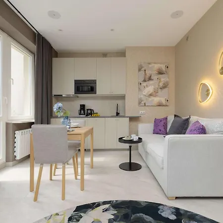 Modern Near Pge Narodowy In Warszaw By Renters Appartamento