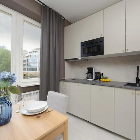 Modern Near Pge Narodowy In Warszaw By Renters Appartamento *
