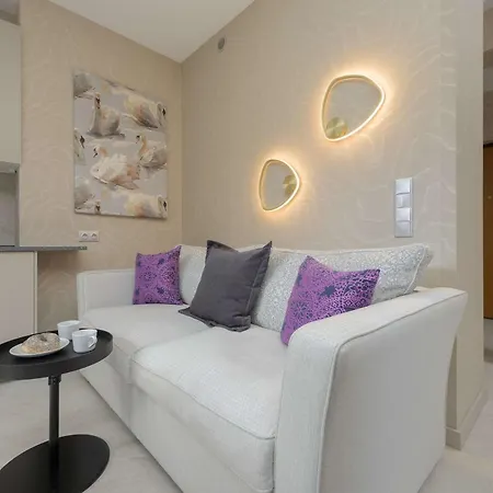 Modern Near Pge Narodowy In Warszaw By Renters Appartamento